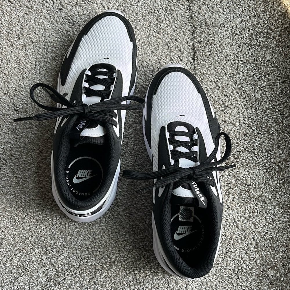 Nike Air Max Bolt Sneakers